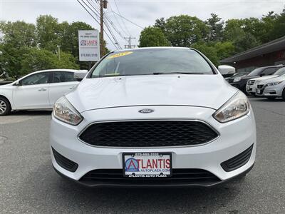 2017 Ford Focus SE   - Photo 2 - Acton, MA 01720