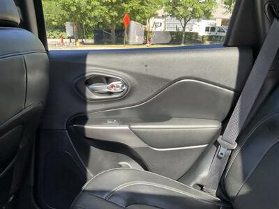 2020 Jeep Cherokee Limited   - Photo 15 - Acton, MA 01720