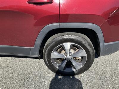 2020 Jeep Cherokee Limited   - Photo 10 - Acton, MA 01720