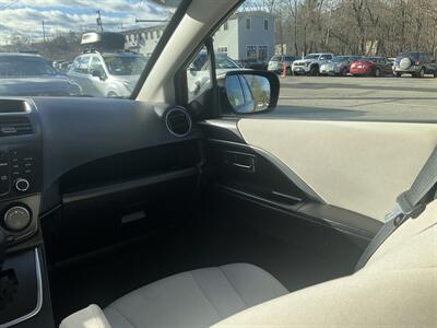 2015 Mazda Mazda5 Sport   - Photo 15 - Acton, MA 01720