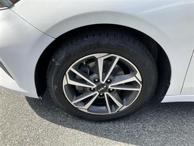 2023 Kia Forte LXS   - Photo 11 - Acton, MA 01720