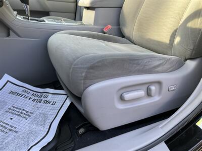 2013 Toyota Highlander Plus   - Photo 22 - Acton, MA 01720