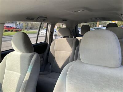 2013 Toyota Highlander Plus   - Photo 23 - Acton, MA 01720