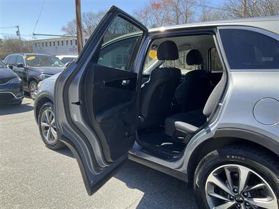 2020 Kia Sorento LX V6   - Photo 13 - Acton, MA 01720