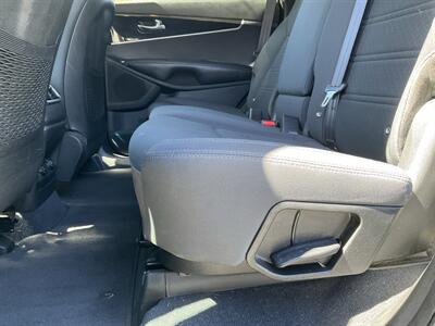 2020 Kia Sorento LX V6   - Photo 15 - Acton, MA 01720
