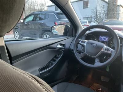 2014 Ford Focus SE - Photo 15 - Acton, MA 01720