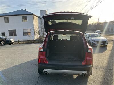 2020 Ford Escape Titanium   - Photo 12 - Acton, MA 01720