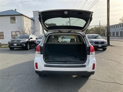 2012 Subaru Outback 2.5i Limited   - Photo 11 - Acton, MA 01720