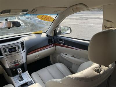 2012 Subaru Outback 2.5i Limited   - Photo 18 - Acton, MA 01720