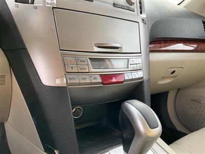 2012 Subaru Outback 2.5i Limited   - Photo 31 - Acton, MA 01720