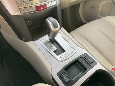 2012 Subaru Outback 2.5i Limited   - Photo 33 - Acton, MA 01720