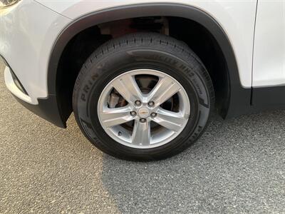 2021 Chevrolet Trax LS   - Photo 9 - Acton, MA 01720