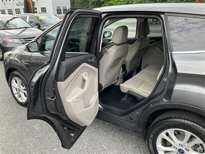2017 Ford Escape SE - Photo 13 - Acton, MA 01720