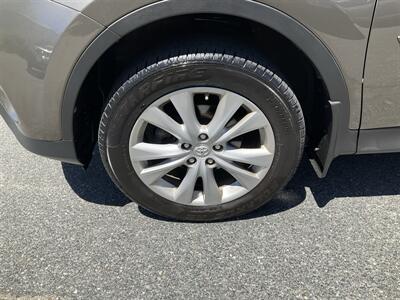 2015 Toyota RAV4 Limited - Photo 9 - Acton, MA 01720