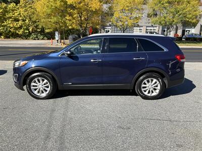 2017 Kia Sorento LX V6 - Photo 8 - Acton, MA 01720