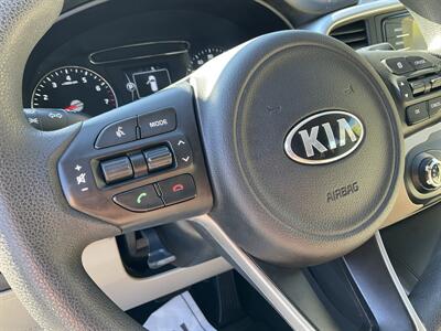 2017 Kia Sorento LX V6 - Photo 23 - Acton, MA 01720