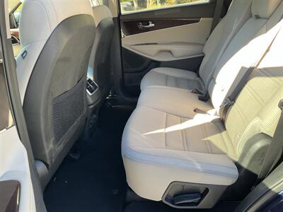 2017 Kia Sorento LX V6 - Photo 13 - Acton, MA 01720
