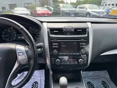 2015 Nissan Altima 2.5 SV   - Photo 13 - Acton, MA 01720