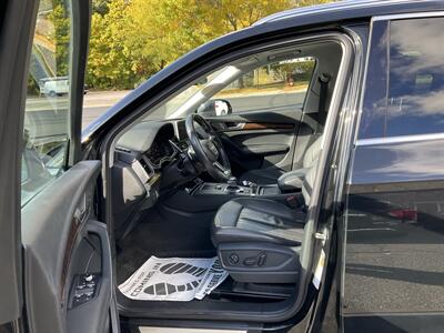 2019 Audi Q5 quattro Premium Plus 45 T - Photo 17 - Acton, MA 01720