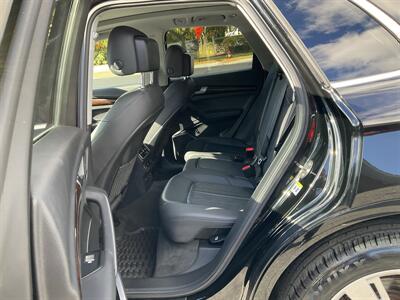 2019 Audi Q5 quattro Premium Plus 45 T - Photo 12 - Acton, MA 01720