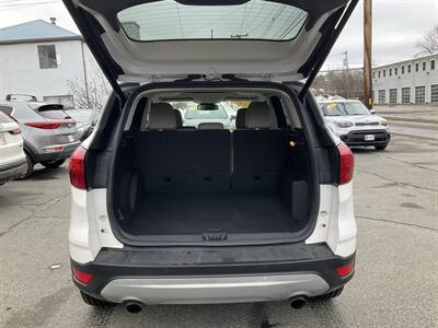 2019 Ford Escape Titanium   - Photo 11 - Acton, MA 01720