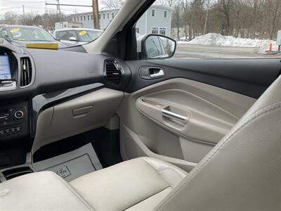 2019 Ford Escape Titanium   - Photo 16 - Acton, MA 01720