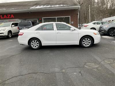 2009 Toyota Camry XLE V6 - Photo 4 - Acton, MA 01720