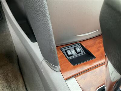 2009 Toyota Camry XLE V6 - Photo 14 - Acton, MA 01720