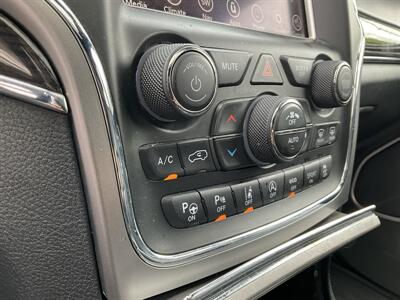 2018 Jeep Grand Cherokee Overland - Photo 34 - Acton, MA 01720