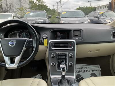 2015 Volvo V60 T5 Premier   - Photo 12 - Acton, MA 01720