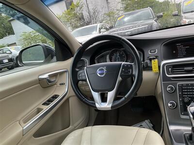 2015 Volvo V60 T5 Premier   - Photo 14 - Acton, MA 01720