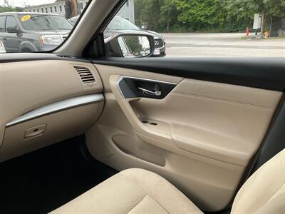 2015 Nissan Altima 2.5 S - Photo 13 - Acton, MA 01720