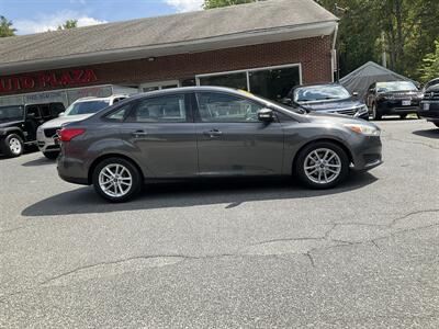 2017 Ford Focus SE   - Photo 4 - Acton, MA 01720