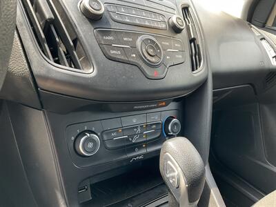 2017 Ford Focus SE   - Photo 17 - Acton, MA 01720
