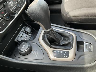 2016 Jeep Cherokee Latitude Altitude   - Photo 27 - Acton, MA 01720