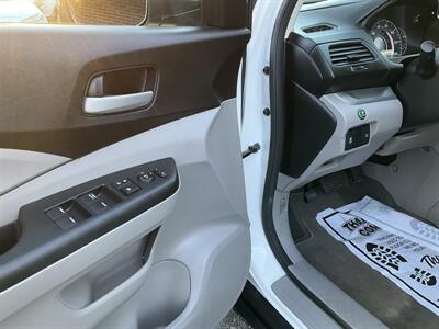 2014 Honda CR-V LX   - Photo 17 - Acton, MA 01720