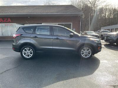 2017 Ford Escape S - Photo 4 - Acton, MA 01720