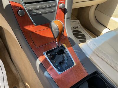 2010 Lexus ES 350 - Photo 27 - Acton, MA 01720
