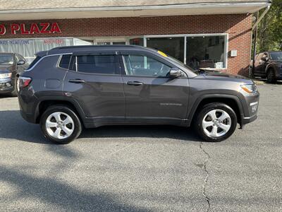 2019 Jeep Compass Latitude   - Photo 4 - Acton, MA 01720