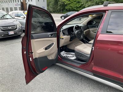 2017 Hyundai TUCSON SE - Photo 19 - Acton, MA 01720