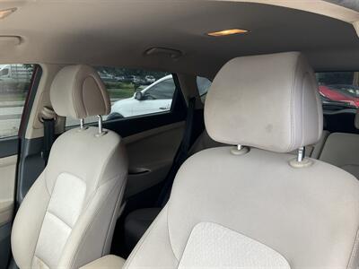 2017 Hyundai TUCSON SE - Photo 21 - Acton, MA 01720