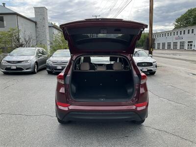 2017 Hyundai TUCSON SE - Photo 12 - Acton, MA 01720