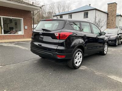 2019 Ford Escape S   - Photo 5 - Acton, MA 01720