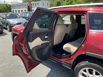 2016 Jeep Cherokee Latitude   - Photo 14 - Acton, MA 01720