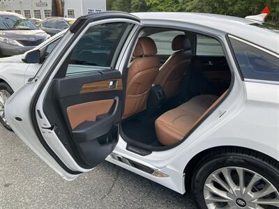 2015 Hyundai SONATA Limited - Photo 13 - Acton, MA 01720