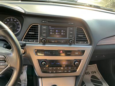 2015 Hyundai SONATA Limited - Photo 26 - Acton, MA 01720