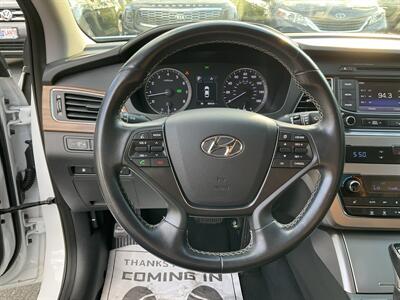 2015 Hyundai SONATA Limited - Photo 22 - Acton, MA 01720