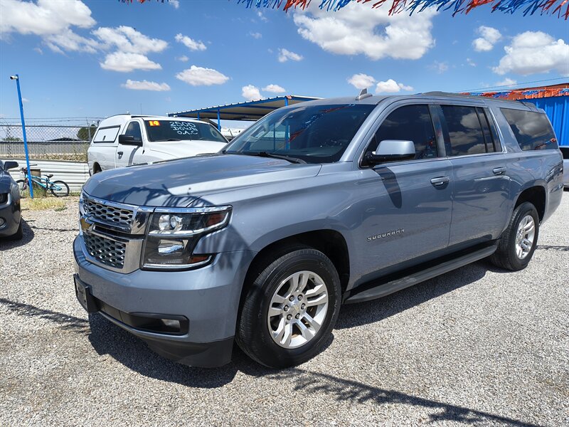 2016 Chevrolet Suburban LT   - Photo 1 - Canutillo, TX 79835