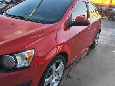 2015 Chevrolet Sonic LTZ Auto - Photo 2 - Canutillo, TX 79835