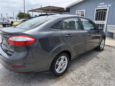 2019 Ford Fiesta SE   - Photo 5 - Canutillo, TX 79835